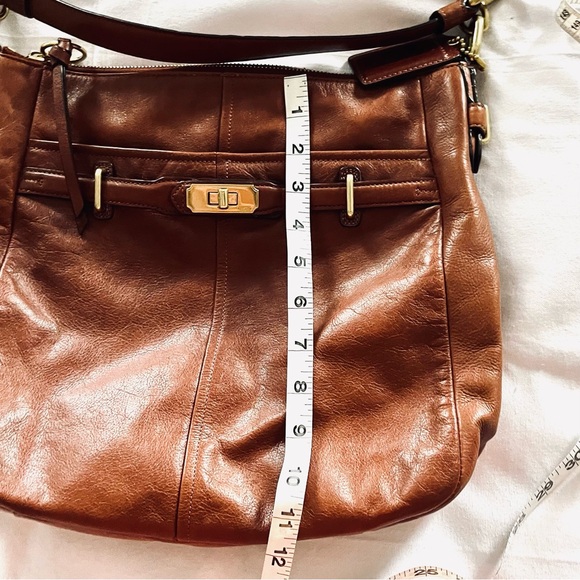 Like New Coach Chelsea Leather Ashlyn Hobo Walnut - Picture 2 of 7